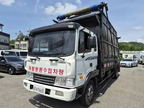 현대 메가트럭 5톤 집게차 2008년식 사진 1