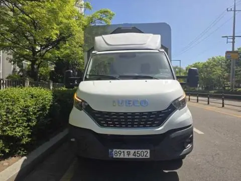 이베코 데일리 2.5톤 윙바디 2026년식 이베코 데일리 정면