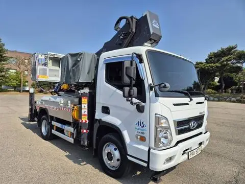 3.5톤 고소작업차 2023년식 사진 1