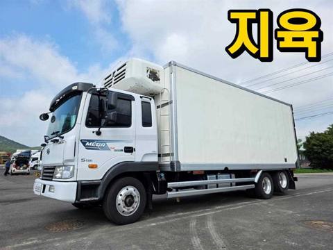 현대 메가트럭 7.5톤 냉동탑 2017년식 사진 1