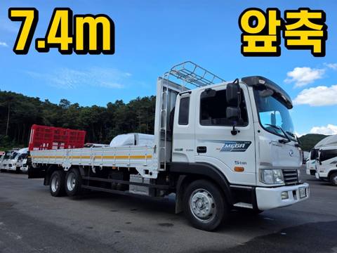 현대 메가트럭 5톤 셀프로더 2017년식 전측면 외관